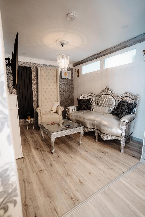 Timeout Royal Apartamento Ellar Exterior foto